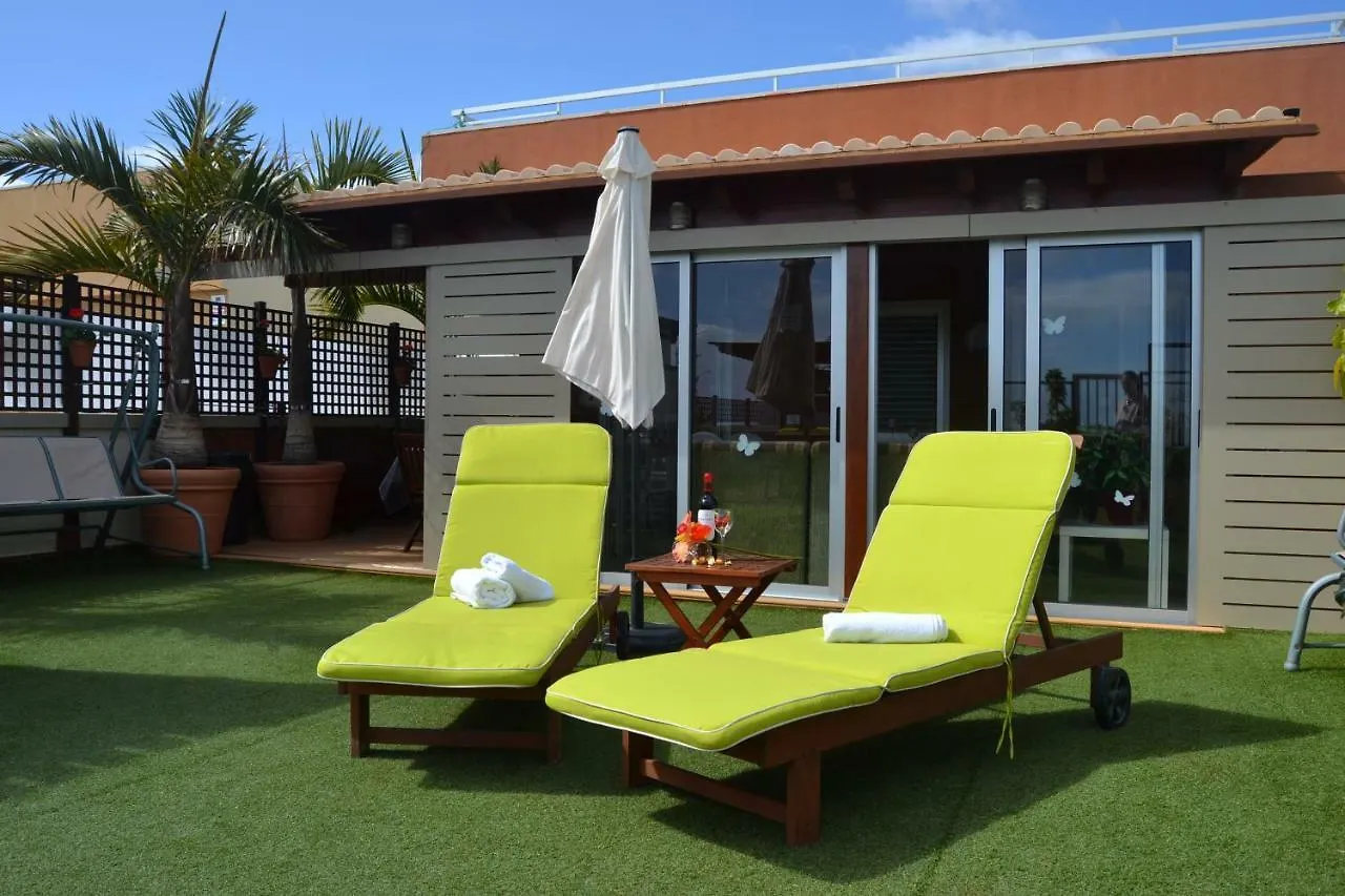 Apartamento Vacacional Ático frente al mar Candelaria 0*,  España