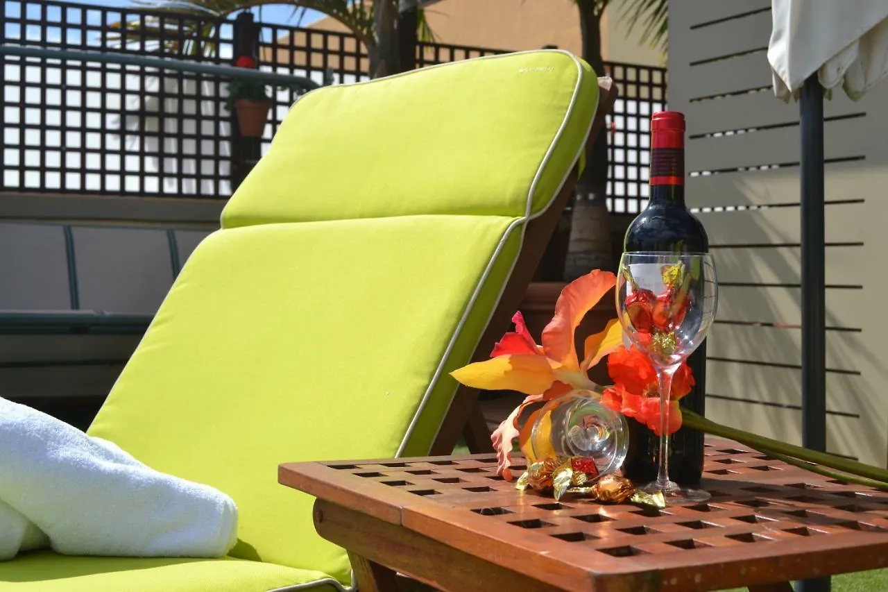 Apartamento Vacacional Ático frente al mar Candelaria 0*,  España
